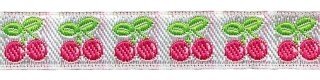 Fuchsia-wit-groen kersjes band 12 mm (ca. 22 m)