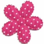 Applicatie bloem fuchsia met witte stippen satijn groot 45 mm (25 stuks) Applicatie bloem fuchsia met witte stippen satijn groot 45 mm (25 stuks)