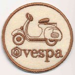 Applicatie scooter 'Vespa' creme/bruin Applicatie scooter 'Vespa' creme/bruin