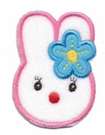 Applicatie konijn wit/roze met blauwe bloem (5 stuks)