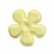 Applicatie bloem geel satijn effen middel 35 mm (ca. 25 stuks)