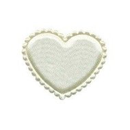 Applicatie hart creme satijn effen middel 35 mm (ca. 25 stuks)